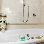 Luxury H 2000 Bed & Breakfast Rome