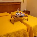 Luxury H 2000 Bed & Breakfast 3*