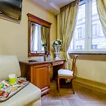 Bed & Breakfast Luxury H 2000 3*