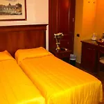 Luxury H 2000 B&B 3*