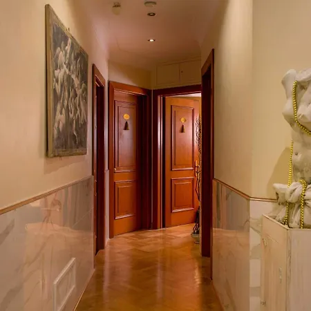 Luxury H 2000 Řím