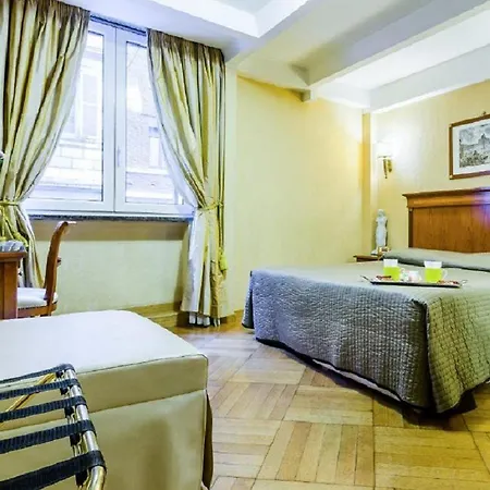 Luxury H 2000 Řím