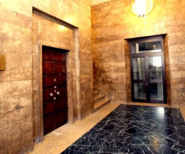 Bed & Breakfast Luxury H 2000 3*