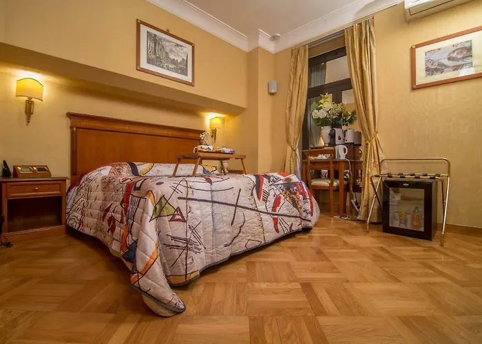 Panzió Luxury H 2000