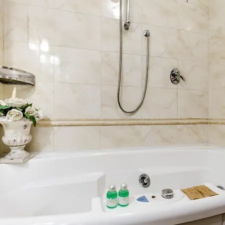 Luxury H 2000 Alojamento de Acomodação e Pequeno-almoço Roma