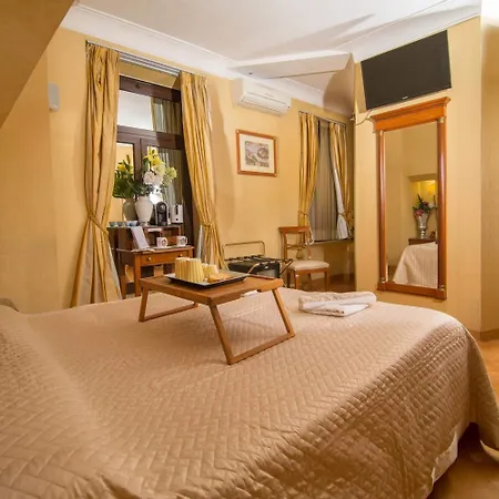 Luxury H 2000 Couette-café Rome